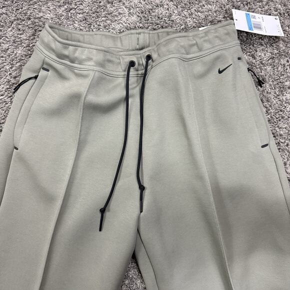 Nike Tech Fleece Wide Leg Pants Straight Leg Stacked Green HJ0695-320 Size M - Picture 3 of 10